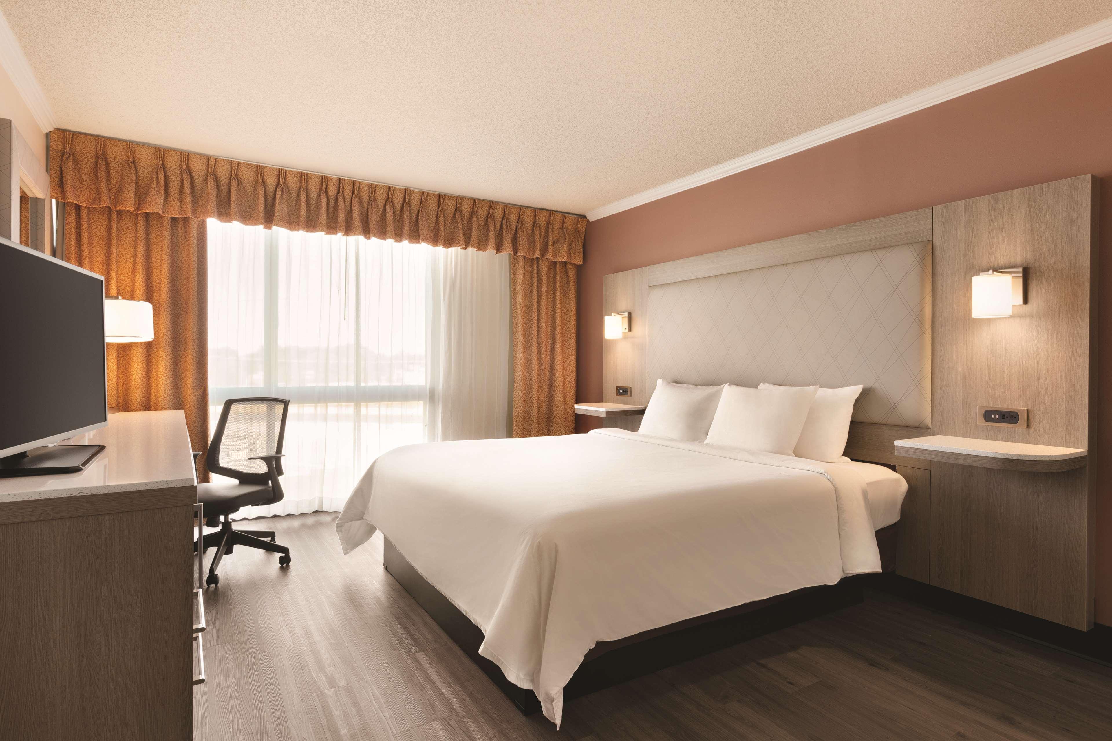 Radisson Hotel Lenexa Overland Park Esterno foto