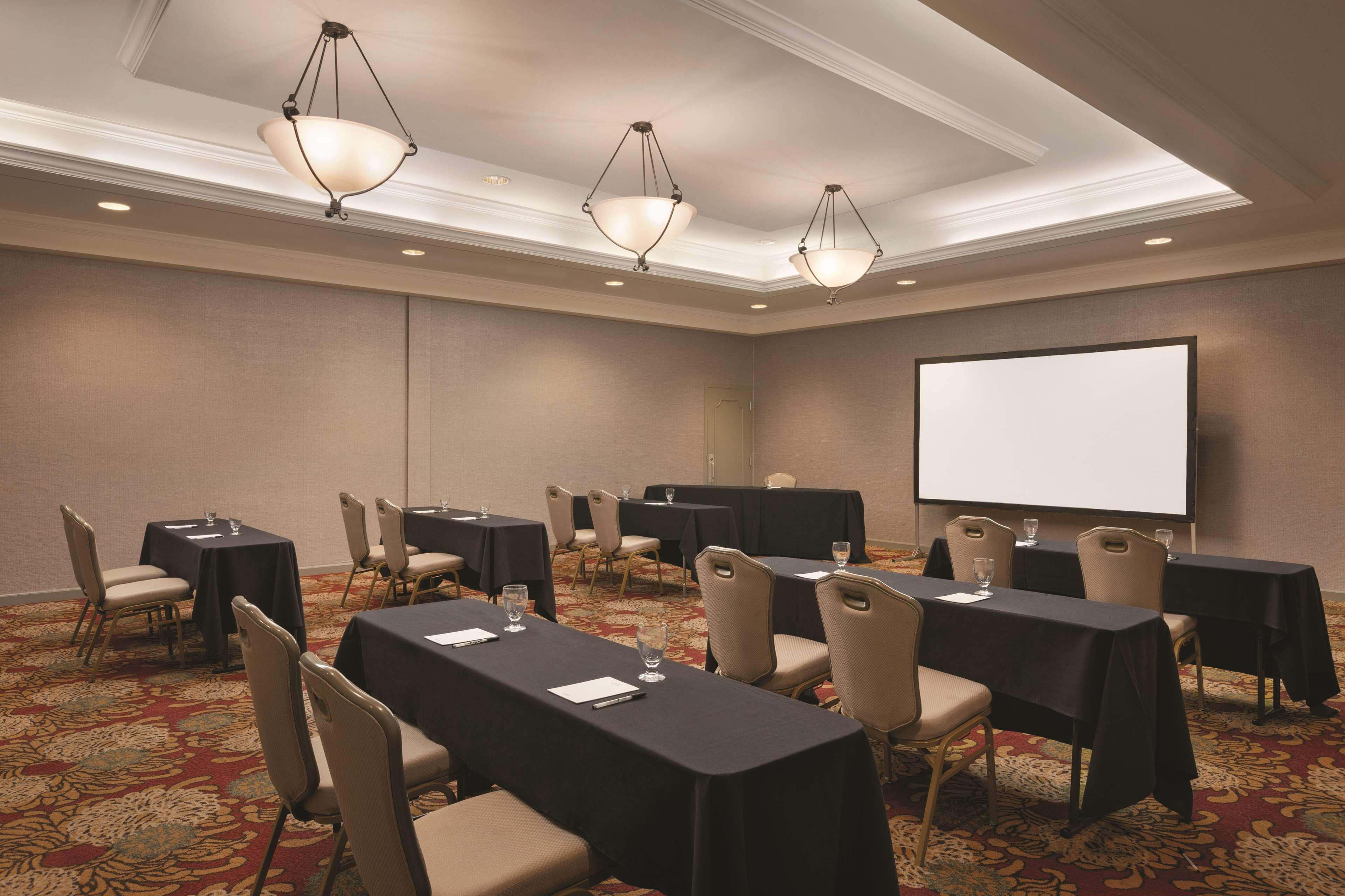 Radisson Hotel Lenexa Overland Park Esterno foto