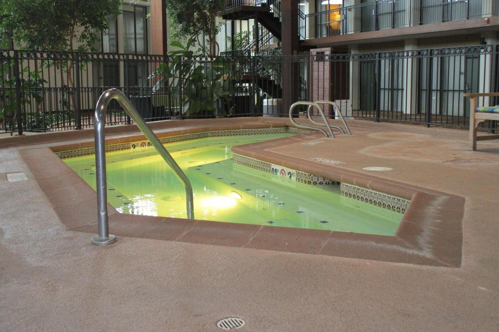 Radisson Hotel Lenexa Overland Park Esterno foto