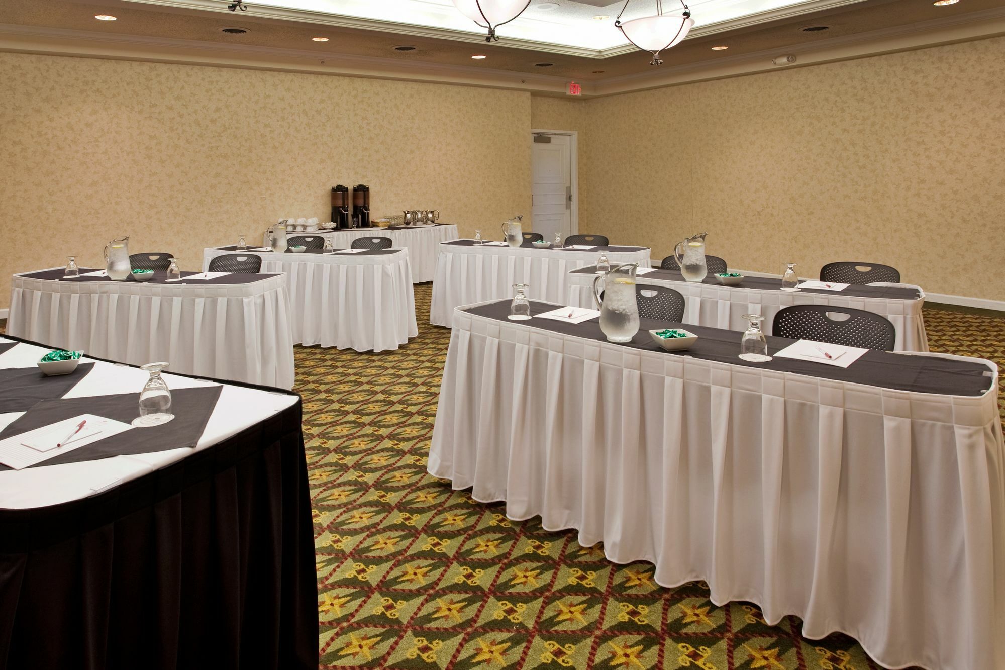 Radisson Hotel Lenexa Overland Park Esterno foto