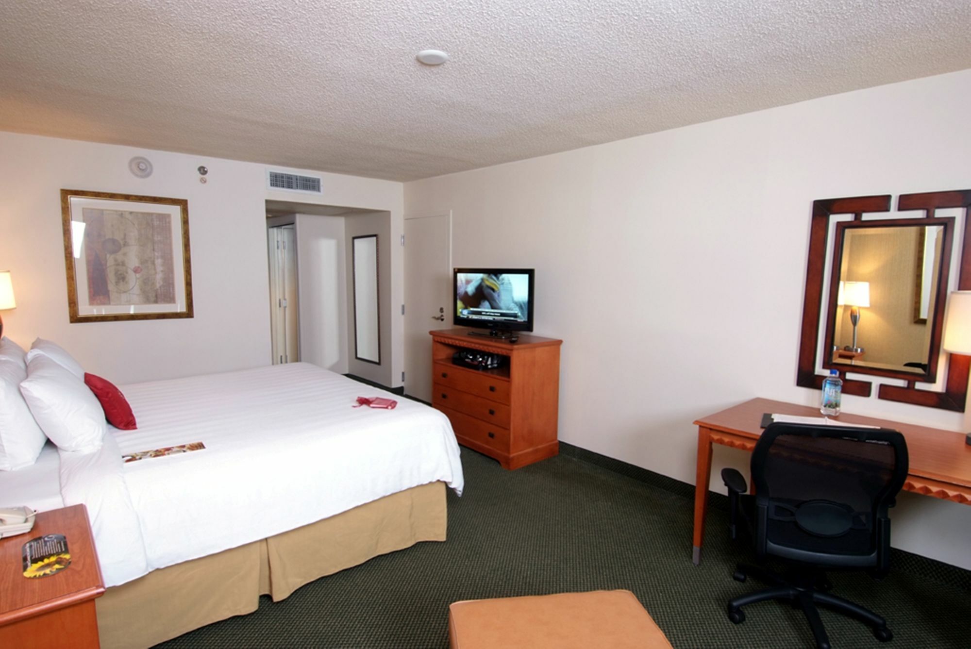 Radisson Hotel Lenexa Overland Park Esterno foto